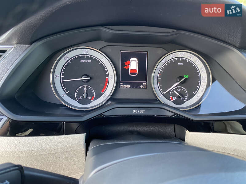 Универсал Skoda Superb 2016 в Мироновке