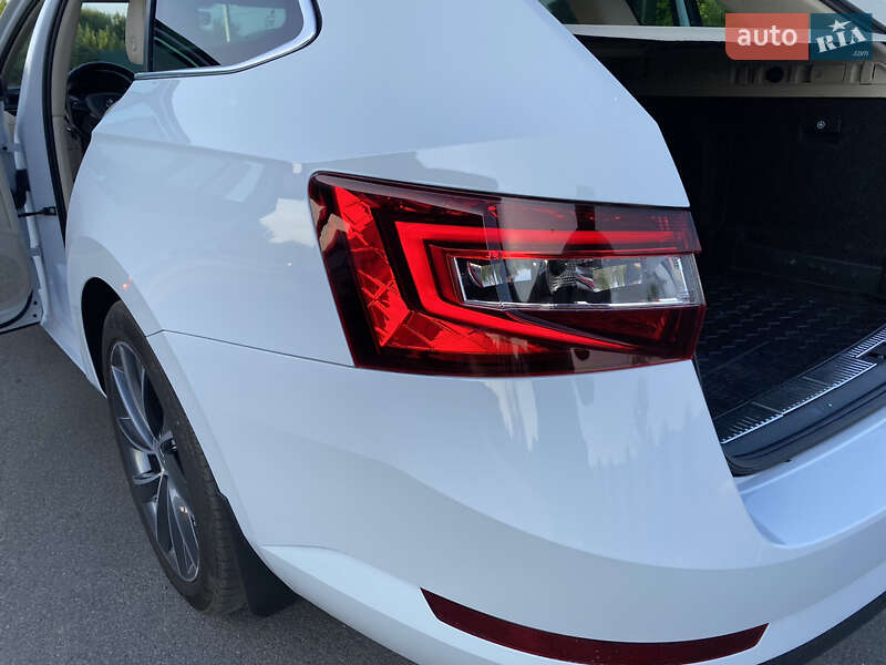 Универсал Skoda Superb 2016 в Мироновке