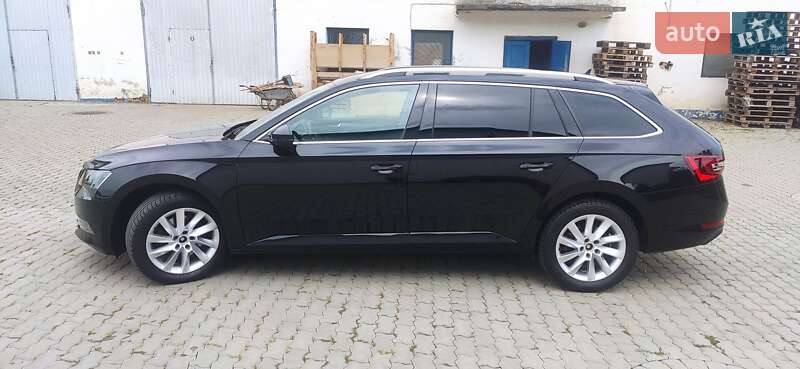 Универсал Skoda Superb 2018 в Черновцах
