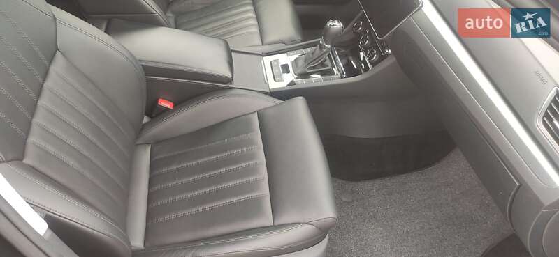 Универсал Skoda Superb 2018 в Черновцах
