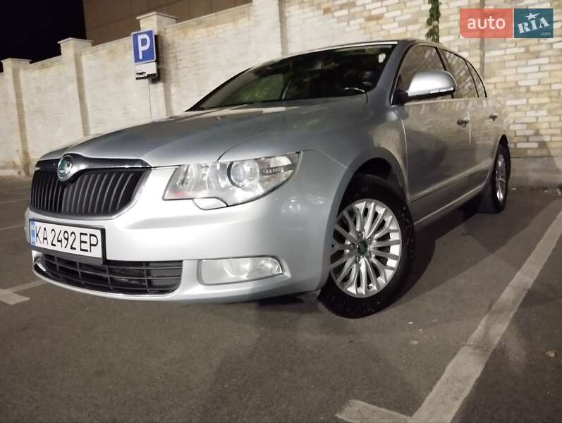 Skoda Superb 2012