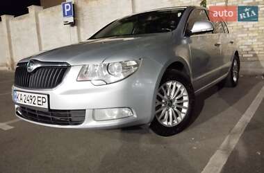 Ліфтбек Skoda Superb 2012 в 