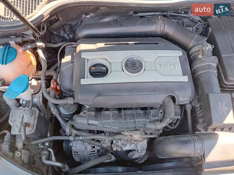 Лифтбек Skoda Superb 2011 в Тернополе