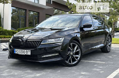 Ліфтбек Skoda Superb 2019 в 
