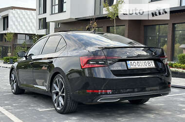 Ліфтбек Skoda Superb 2019 в 