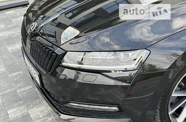 Ліфтбек Skoda Superb 2019 в 