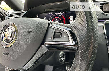 Ліфтбек Skoda Superb 2019 в 