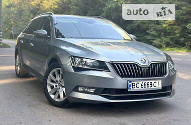 Универсал Skoda Superb 2019 в Львове