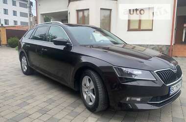 Универсал Skoda Superb 2017 в Дрогобыче