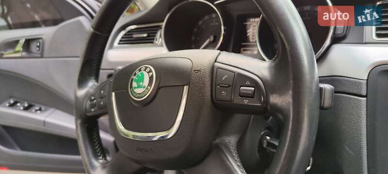 Лифтбек Skoda Superb 2012 в Киеве