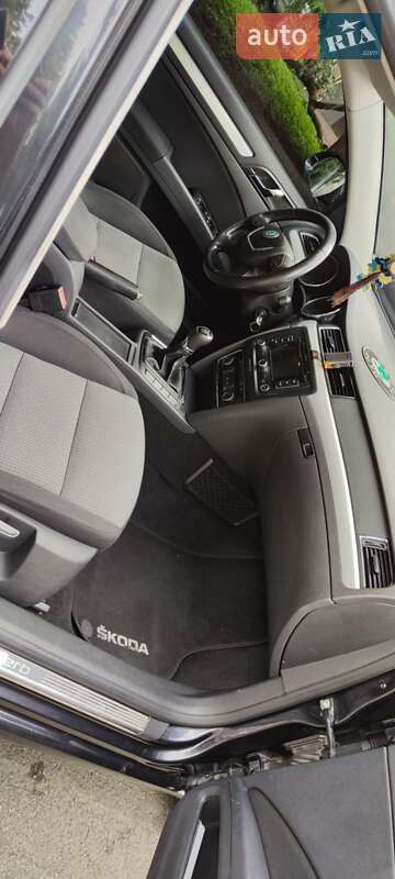 Лифтбек Skoda Superb 2012 в Киеве