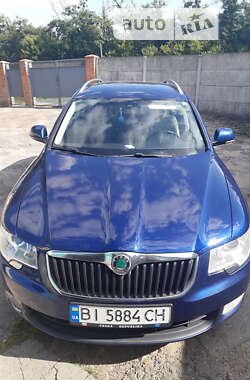 Универсал Skoda Superb 2013 в Лохвице