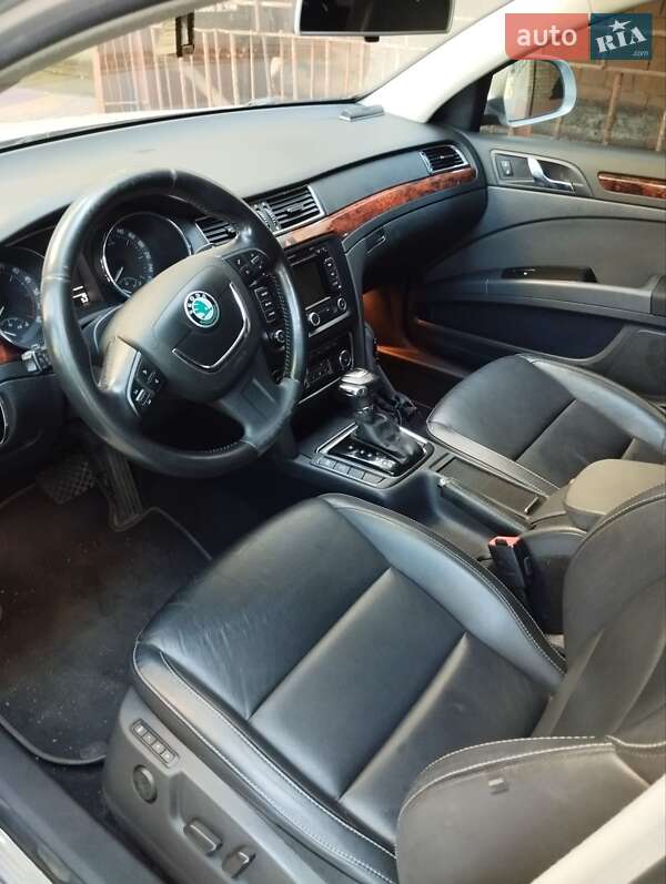 Лифтбек Skoda Superb 2012 в Киеве