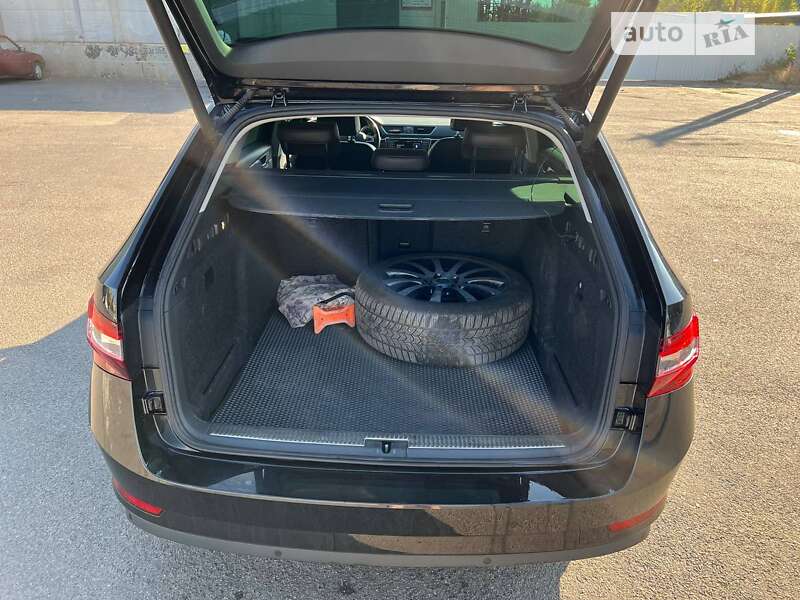 Універсал Skoda Superb 2017 в Кривому Розі