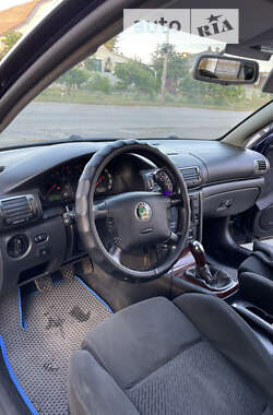 Лифтбек Skoda Superb 2003 в 
