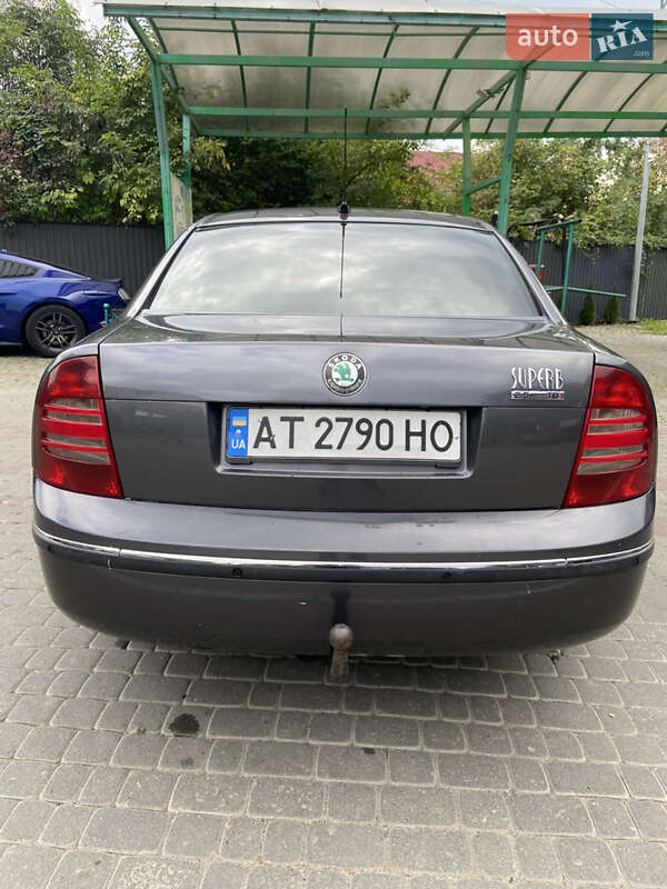 Ліфтбек Skoda Superb 2005 в Надвірній