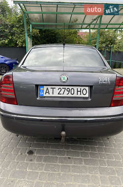 Лифтбек Skoda Superb 2005 в Надворной