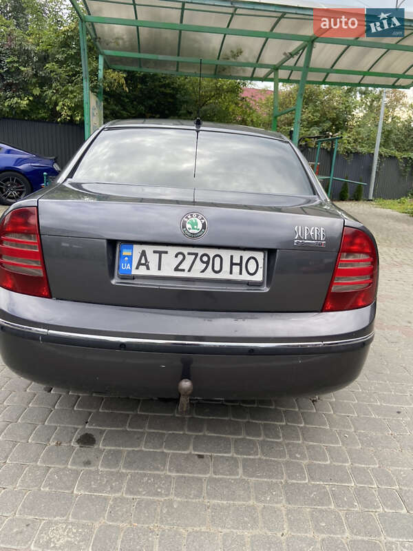 Ліфтбек Skoda Superb 2005 в Надвірній