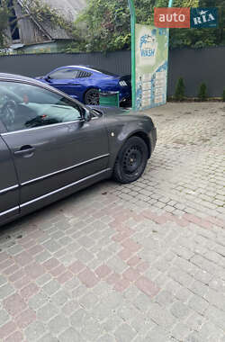 Лифтбек Skoda Superb 2005 в Надворной