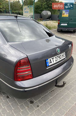 Лифтбек Skoda Superb 2005 в Надворной