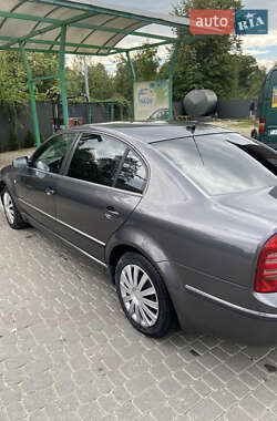 Лифтбек Skoda Superb 2005 в Надворной