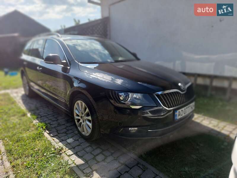 Універсал Skoda Superb 2014 в Сваляві