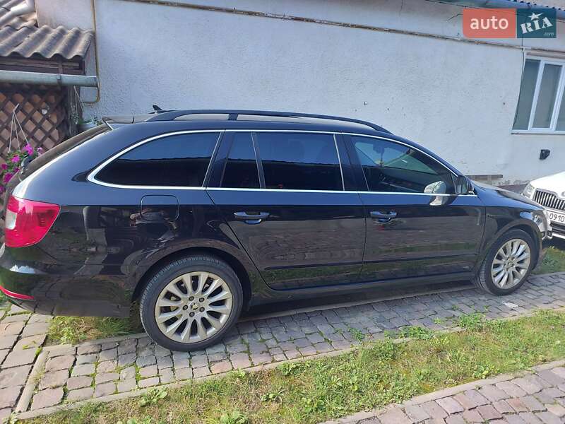 Універсал Skoda Superb 2014 в Сваляві