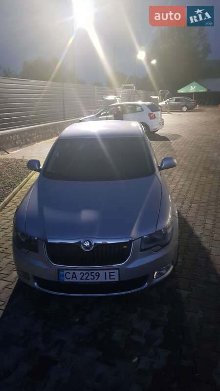 Лифтбек Skoda Superb 2008 в Черкассах