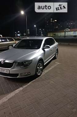 Лифтбек Skoda Superb 2008 в Черкассах