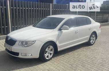 Лифтбек Skoda Superb 2012 в Одессе