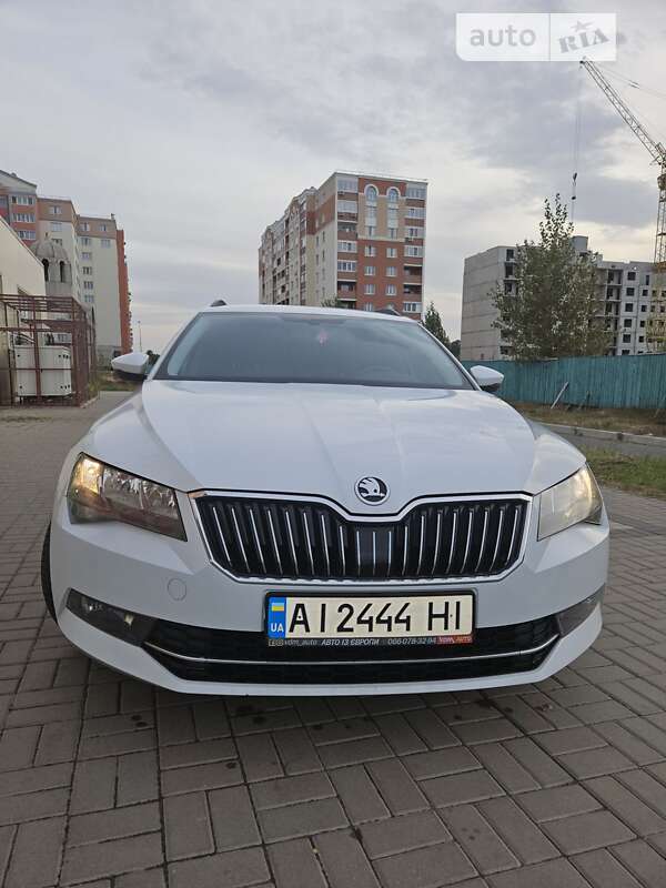 Универсал Skoda Superb 2017 в Киеве