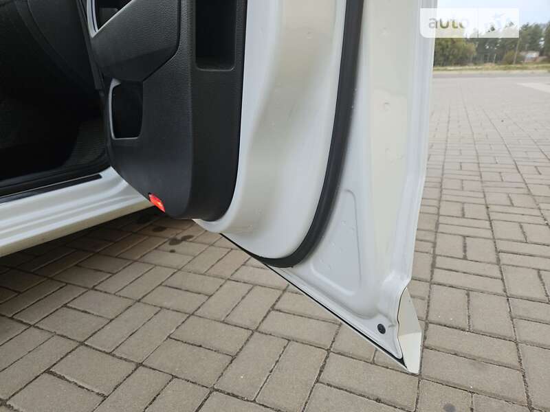 Универсал Skoda Superb 2017 в Киеве