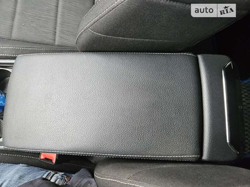 Универсал Skoda Superb 2017 в Киеве