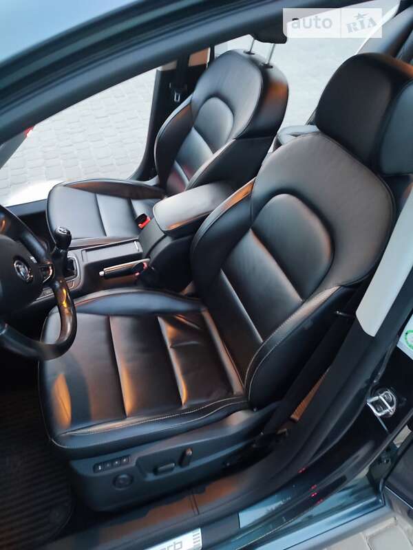 Универсал Skoda Superb 2014 в Звягеле