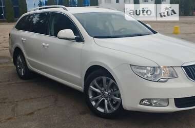 Универсал Skoda Superb 2011 в Кропивницком