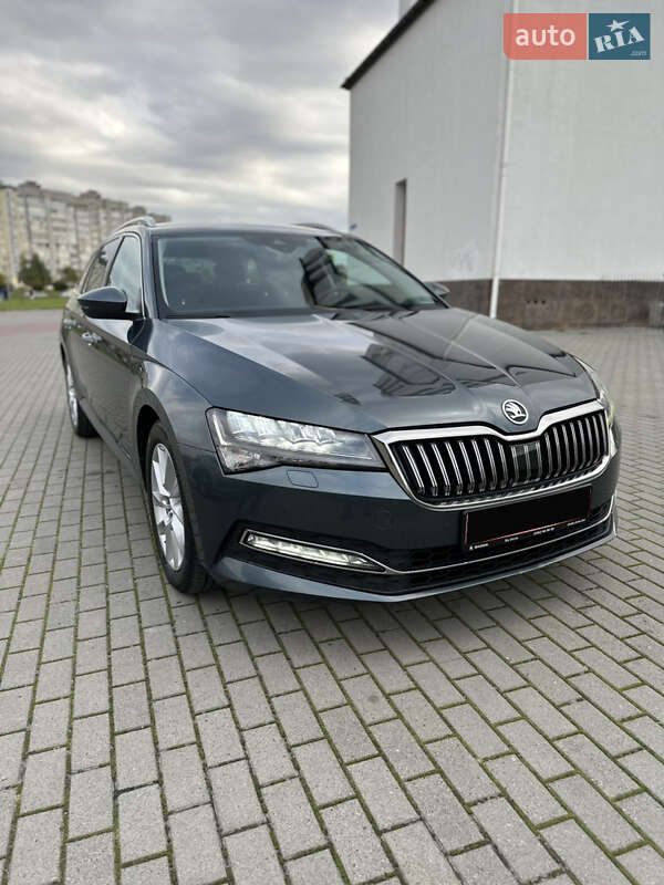 Універсал Skoda Superb 2019 в Львові