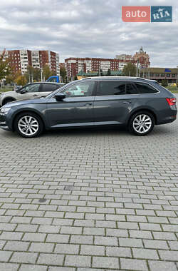 Универсал Skoda Superb 2019 в 