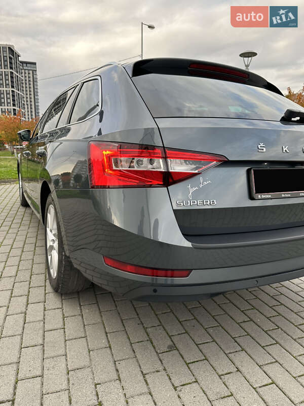 Універсал Skoda Superb 2019 в Львові