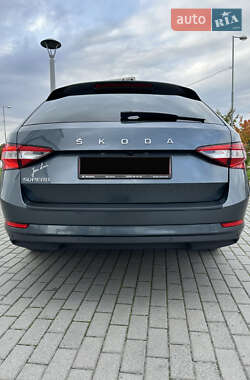 Универсал Skoda Superb 2019 в 