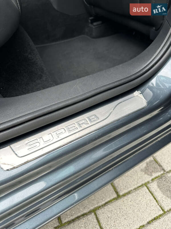 Універсал Skoda Superb 2019 в Львові