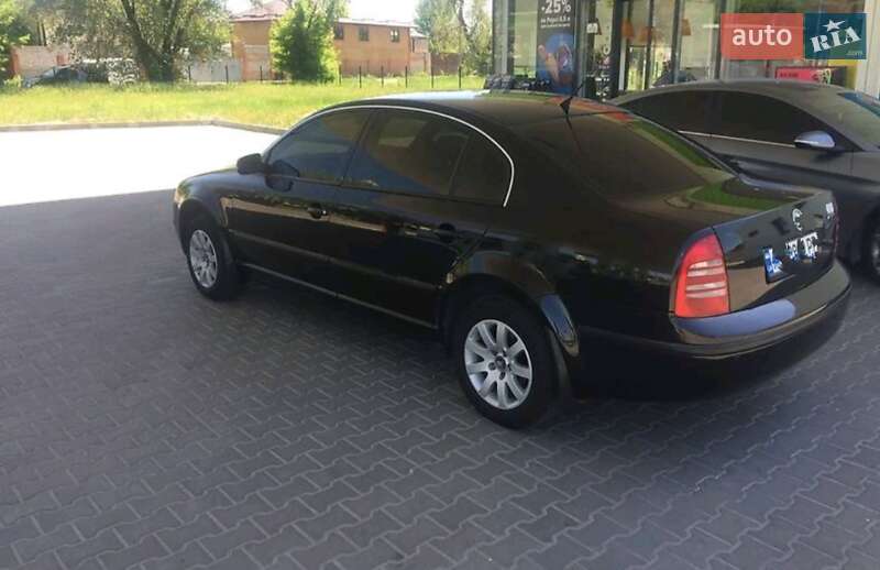 Ліфтбек Skoda Superb 2005 в Запоріжжі