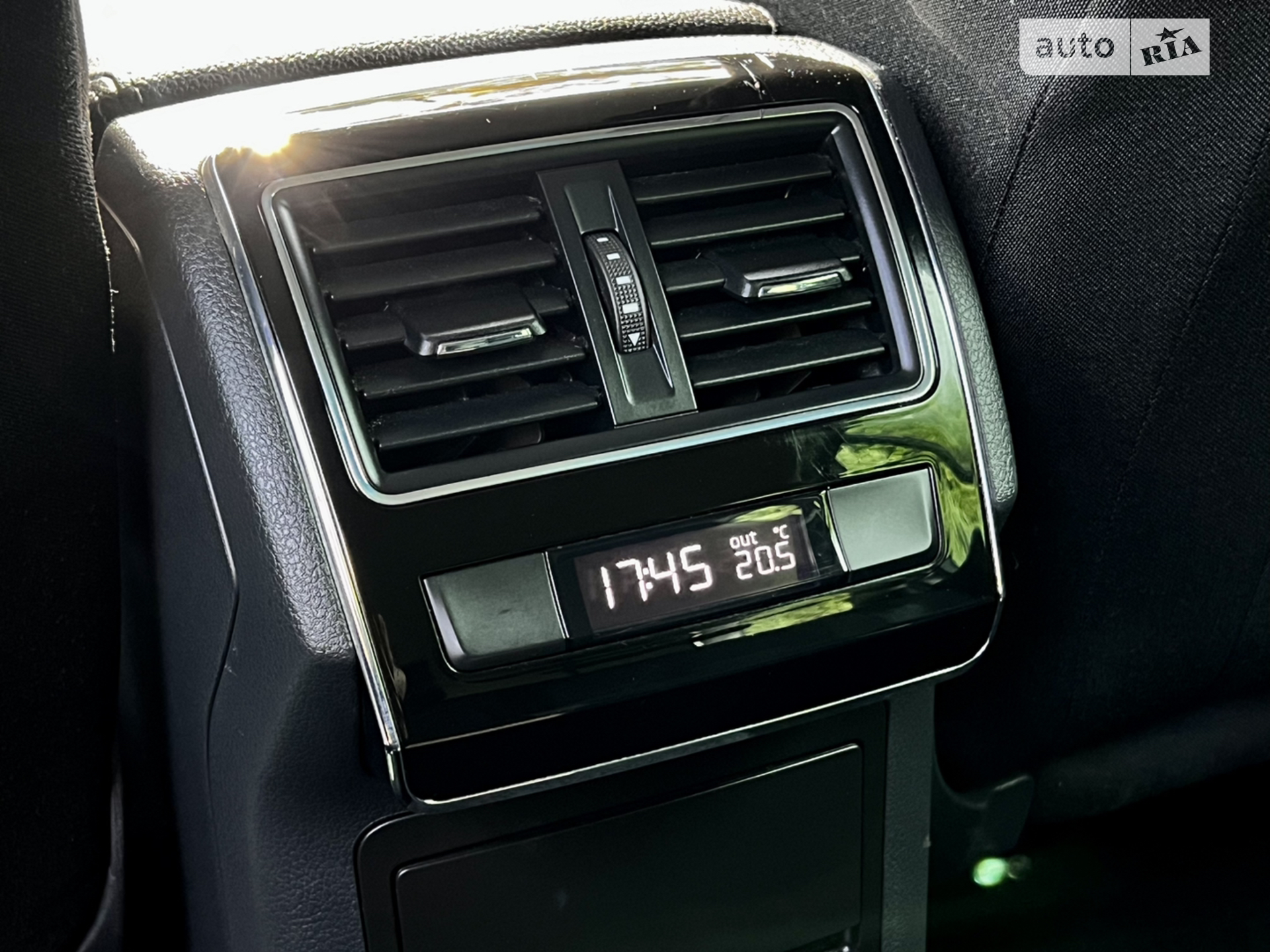2017 Skoda Superb - мініатюра 18