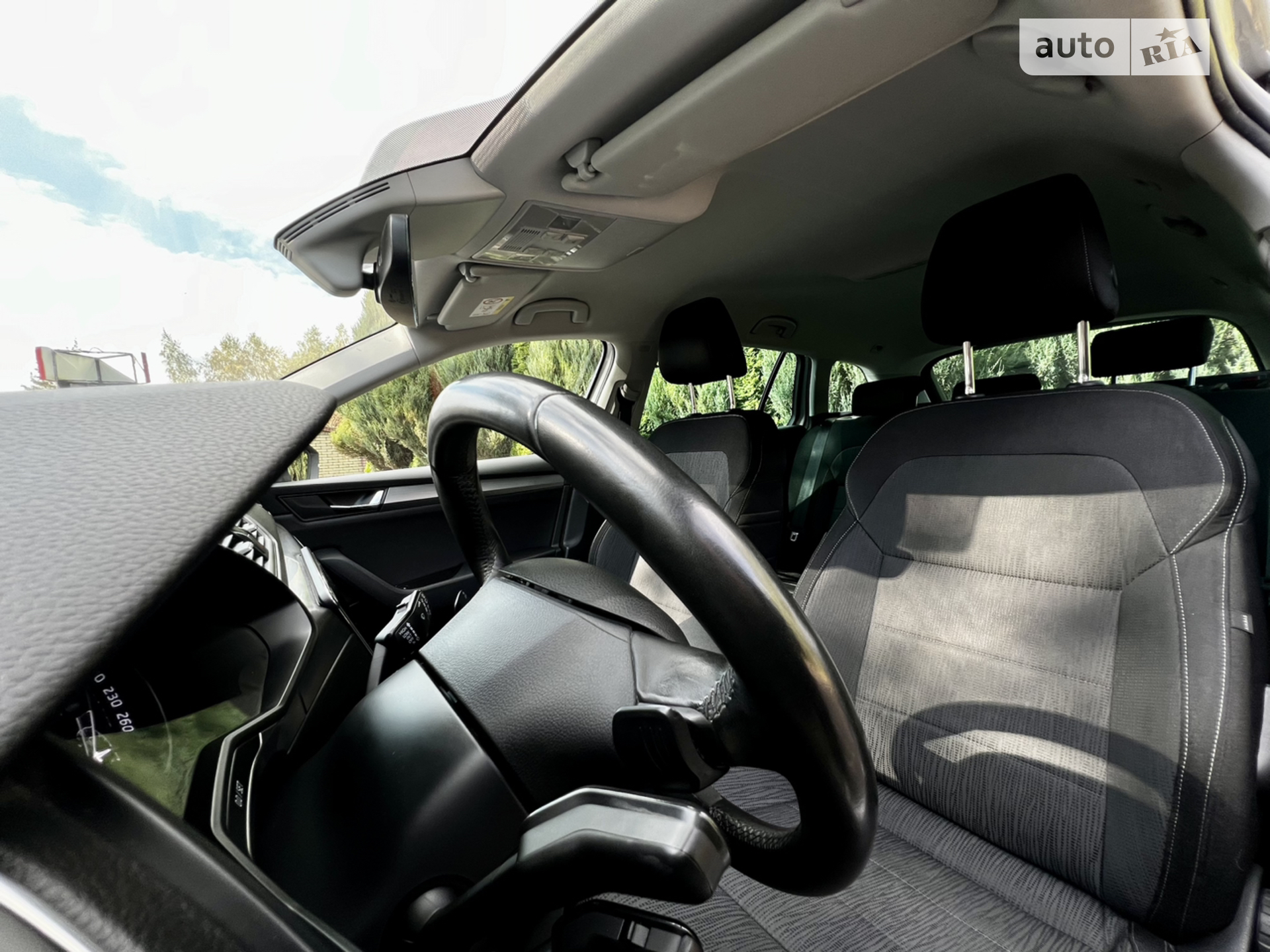 2017 Skoda Superb - мініатюра 23
