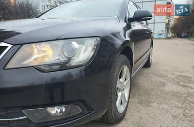 Универсал Skoda Superb 2015 в Луцке