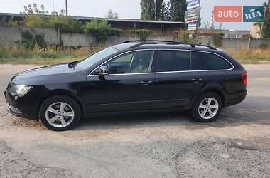 Универсал Skoda Superb 2015 в Луцке