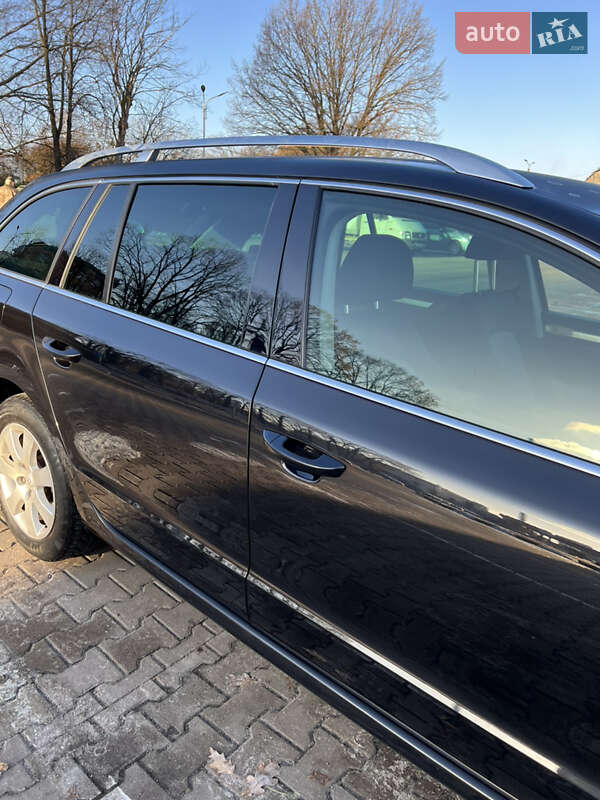 Универсал Skoda Superb 2011 в Житомире