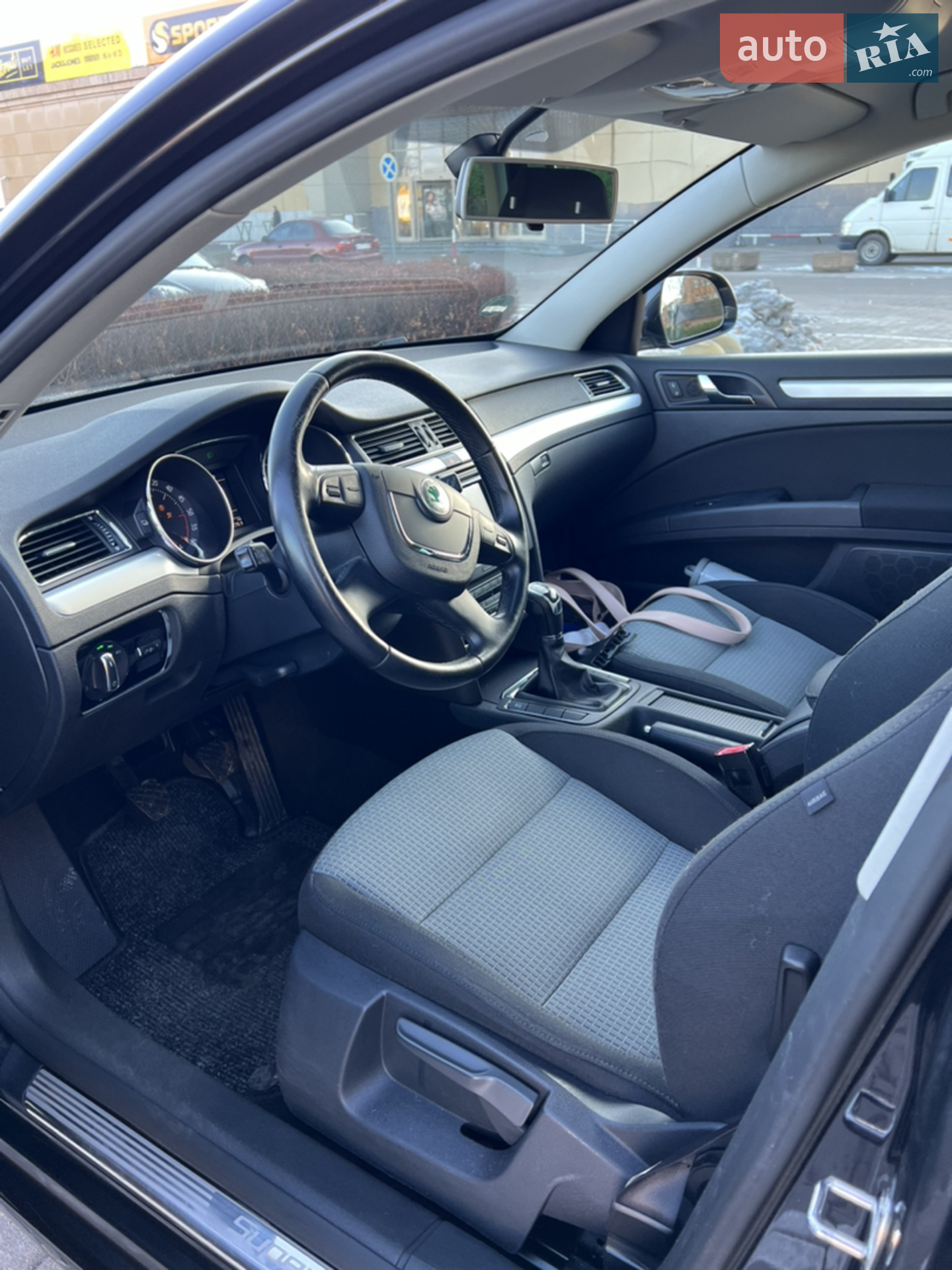 2011 Skoda Superb - мініатюра 21