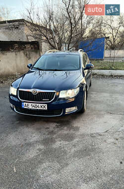 Универсал Skoda Superb 2011 в 