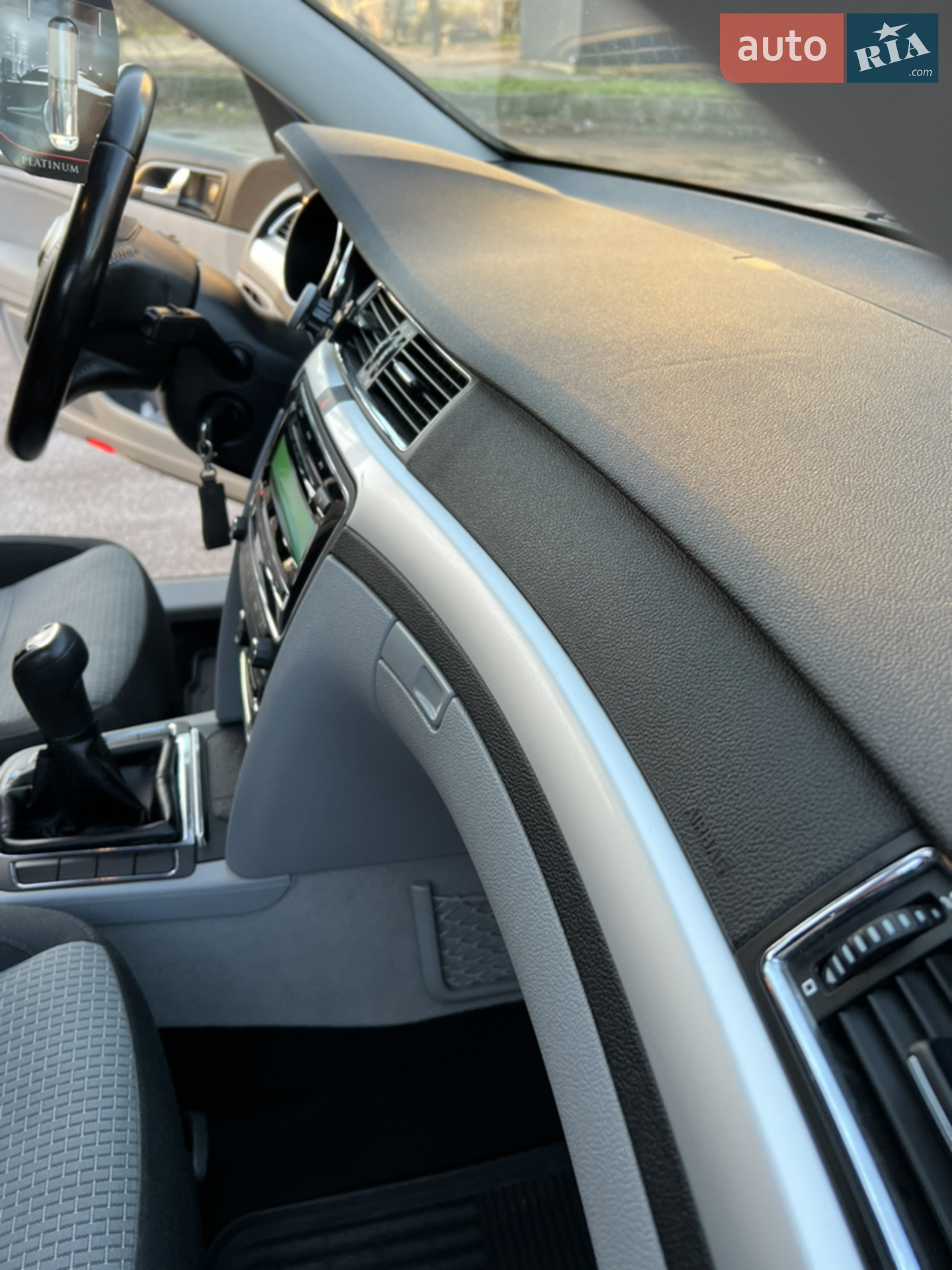 2011 Skoda Superb - мініатюра 18
