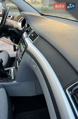 Универсал Skoda Superb 2011 в 